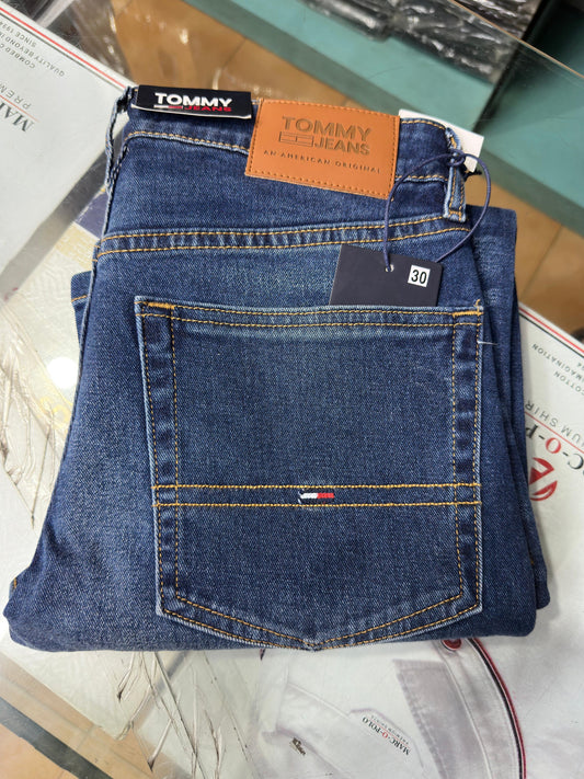 TOMMY HILFIGER JEANS