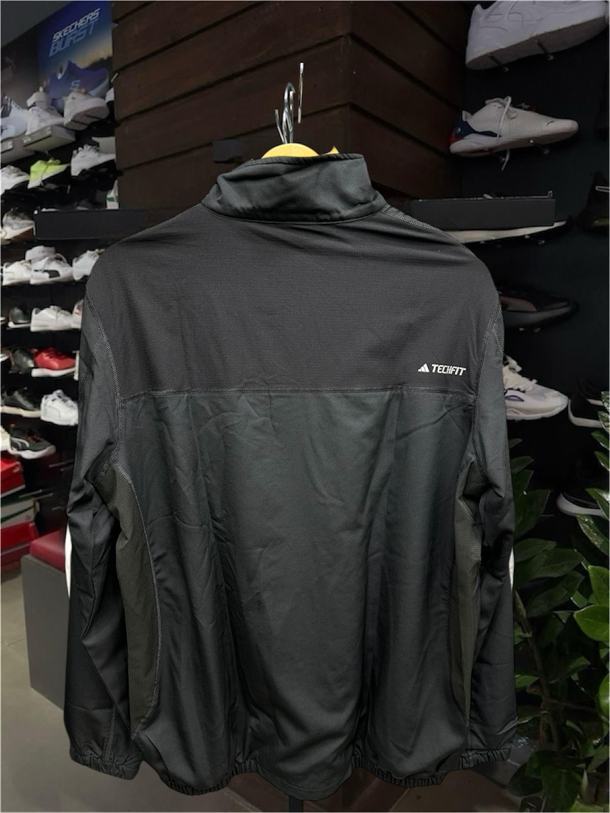 ADIDASS WINDCHEATER UPPER