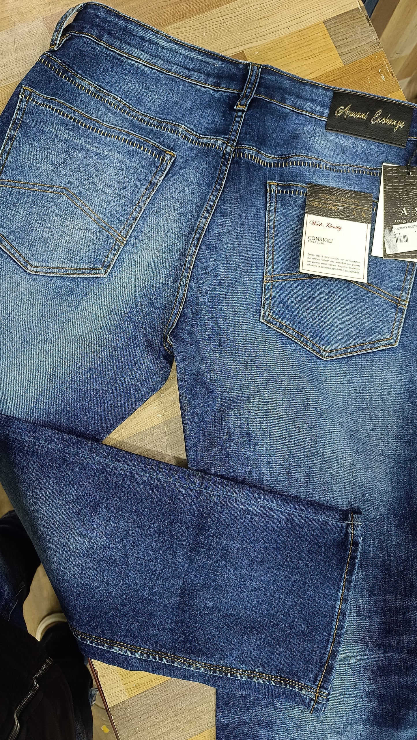 ARMANI EXCHANGE AX JEANS