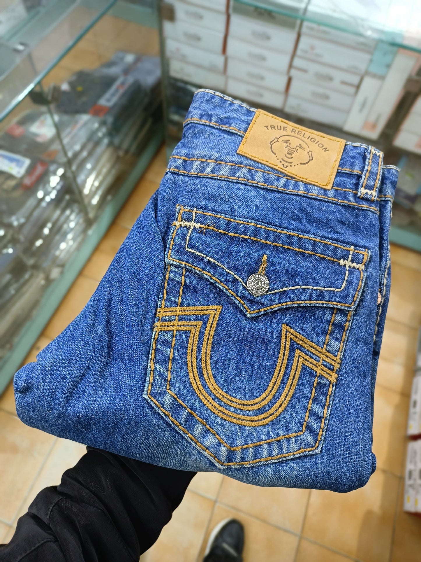 TRUE RELIGION JEANS