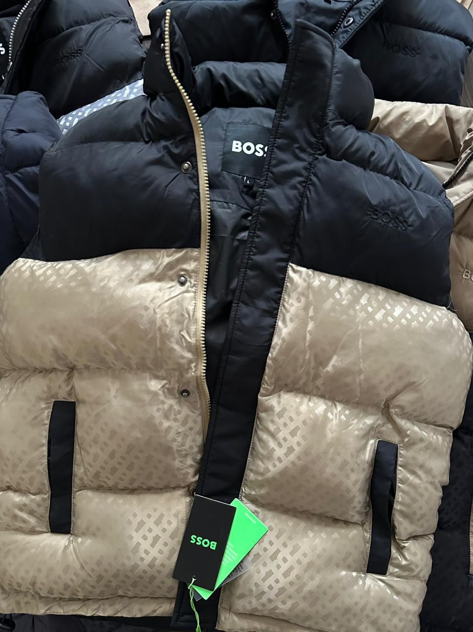 HUGO BOSS CREAM HALF JACKET