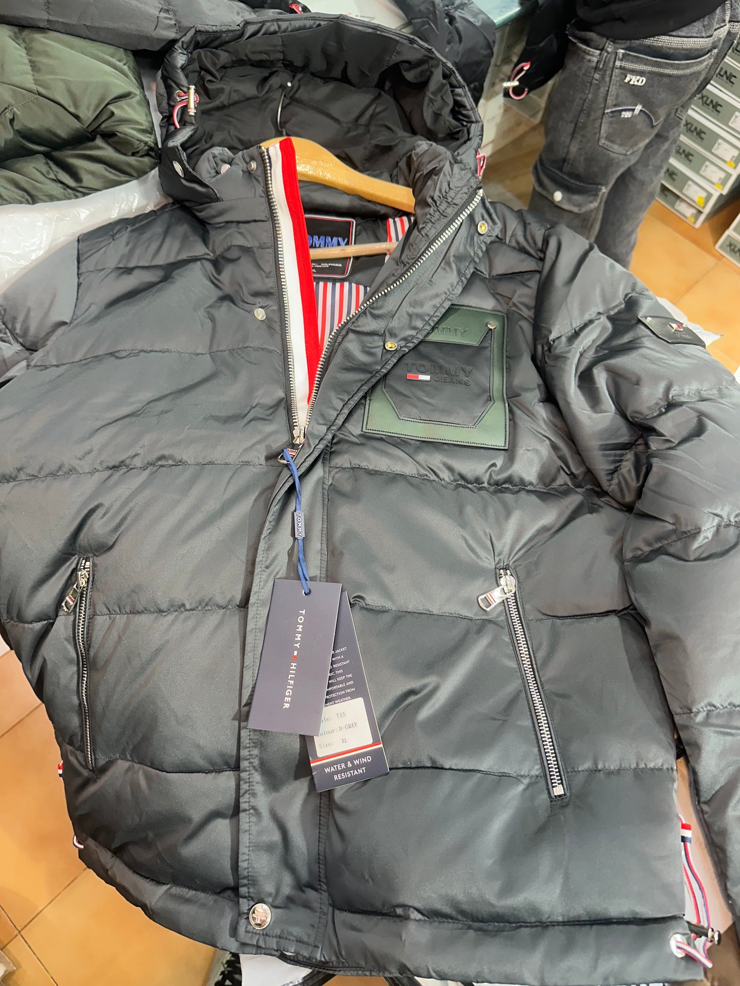 TOMMY HILFIGER JACKET