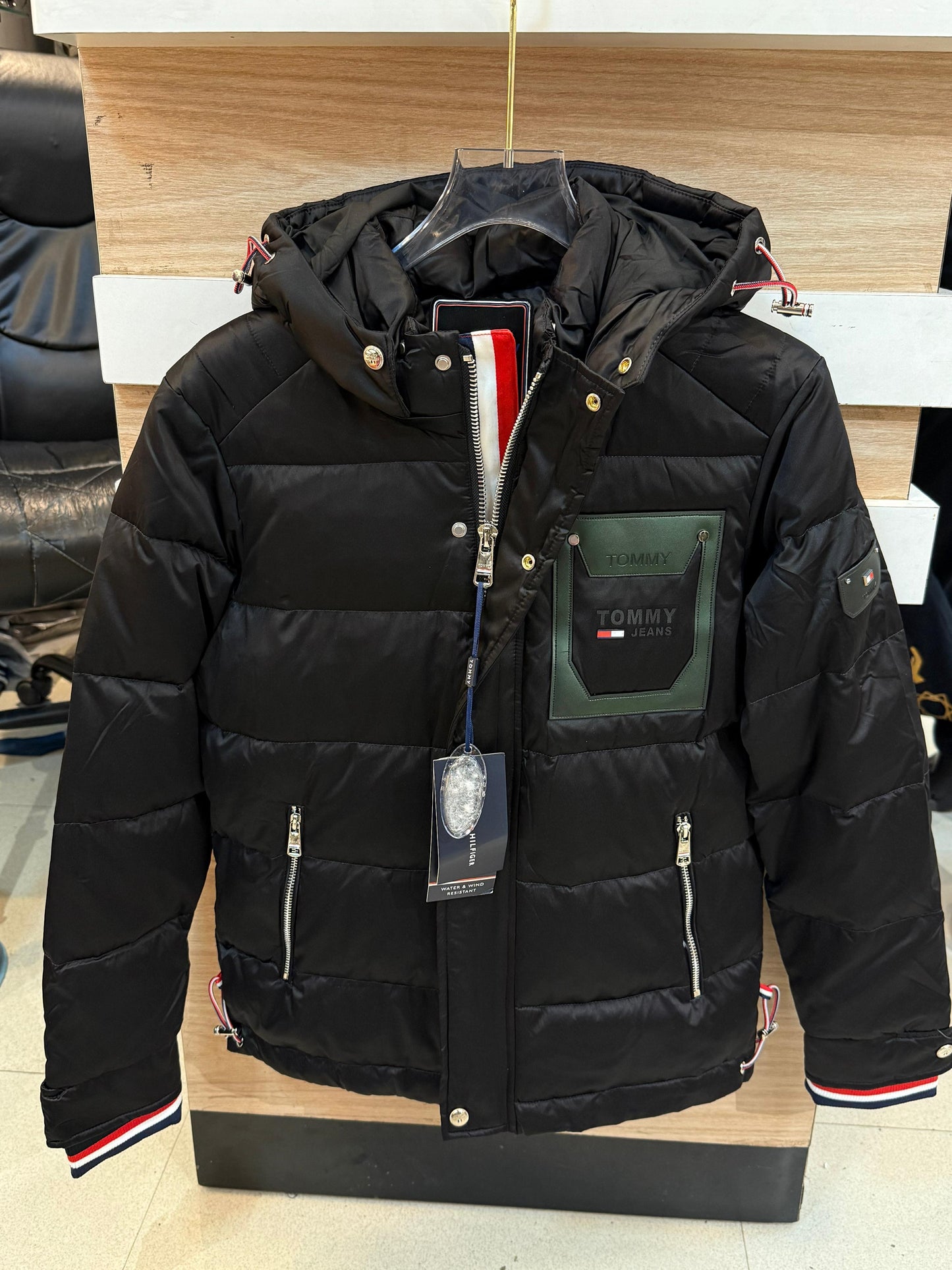 TOMMY HILFIGER BLACK JACKET DUCK FEATHER -10degree