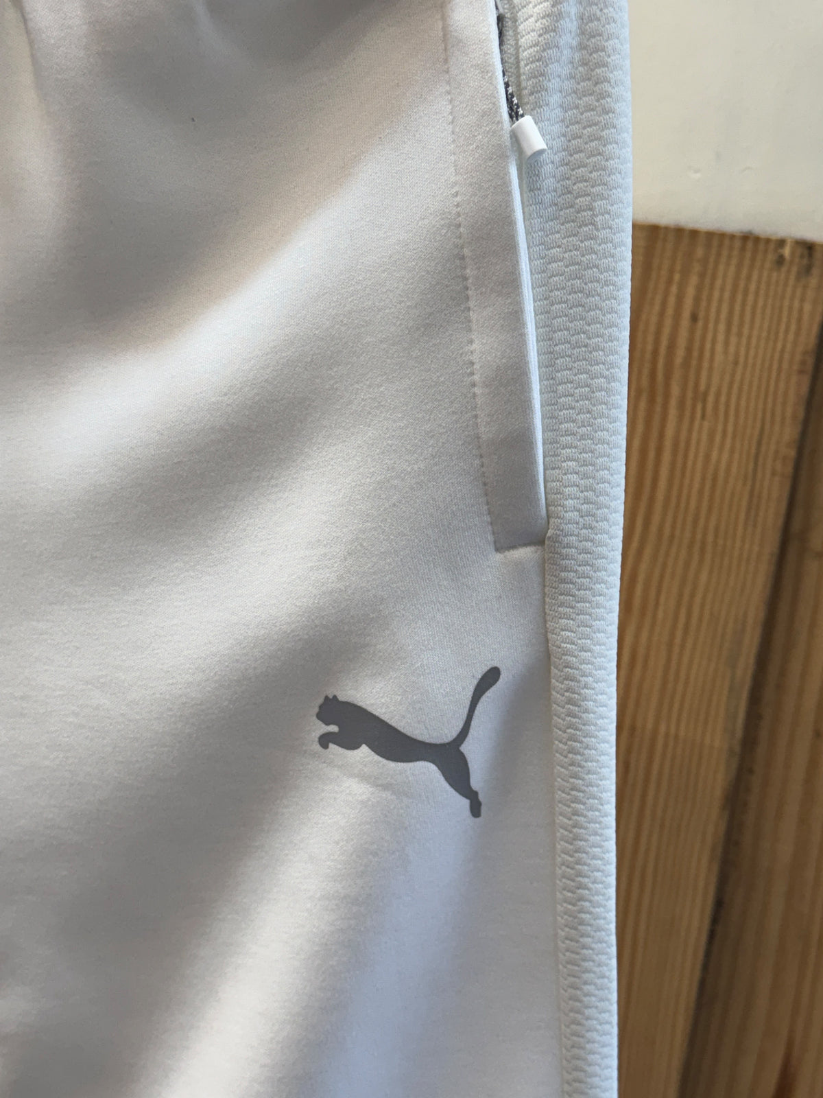 PUMAA TRACK PANT LOWER WHITE