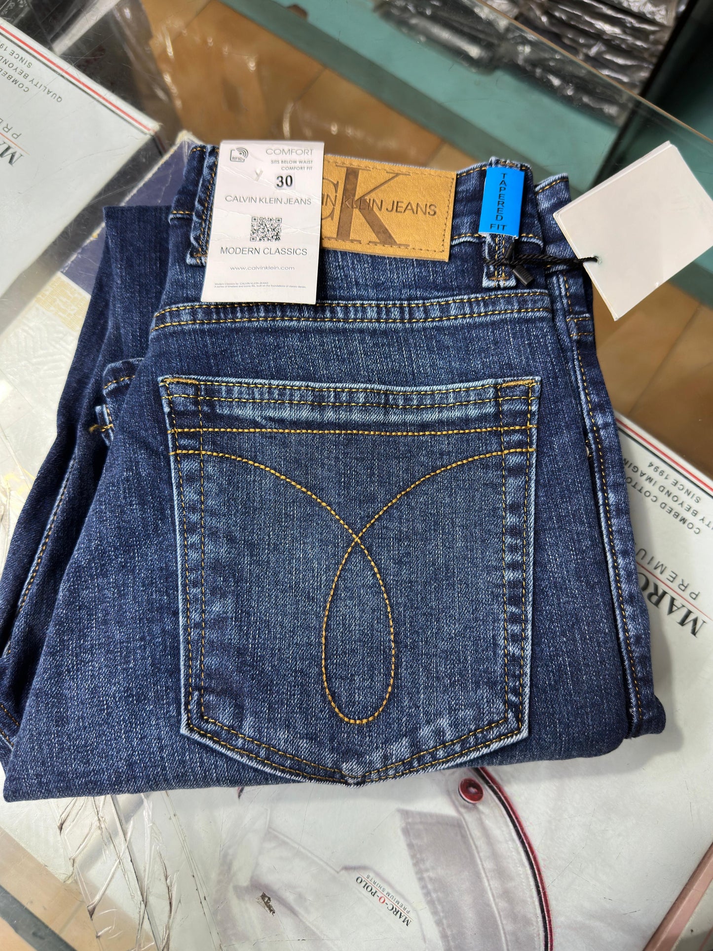 CK CALVIN KLEIN JEANS