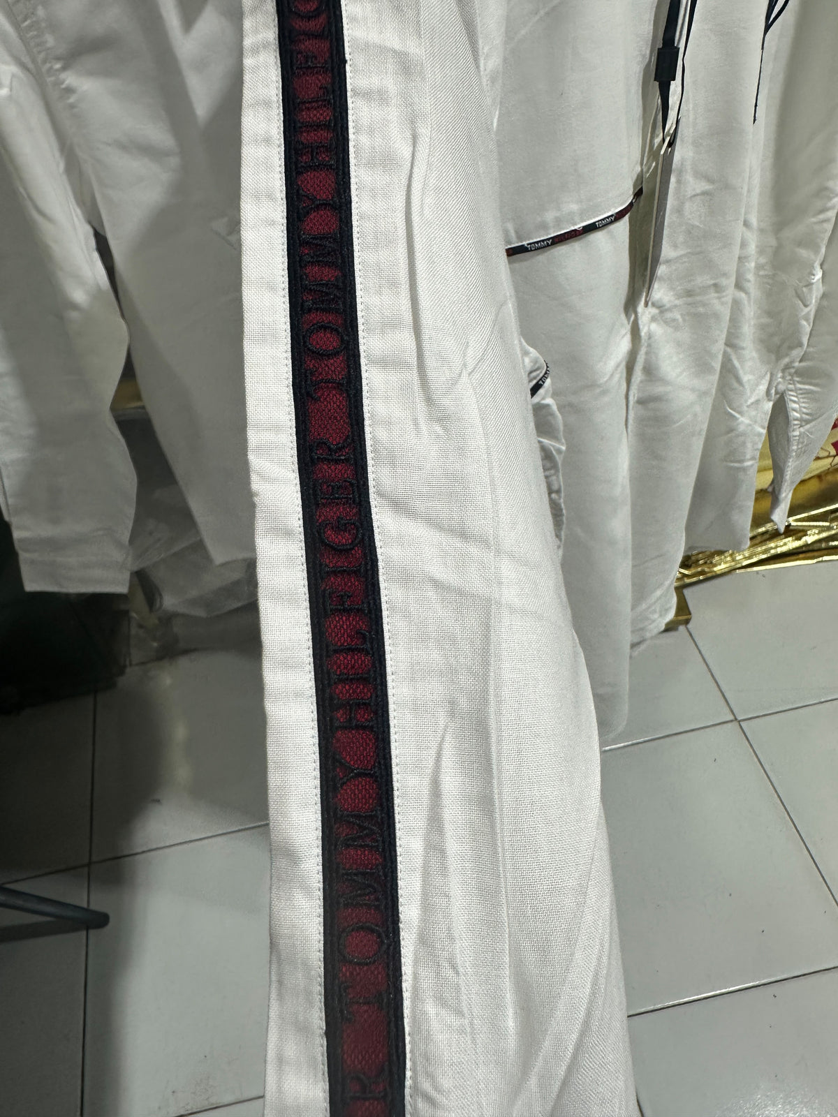 TOMMMY HILFIGER SIDE STRIP SHIRT