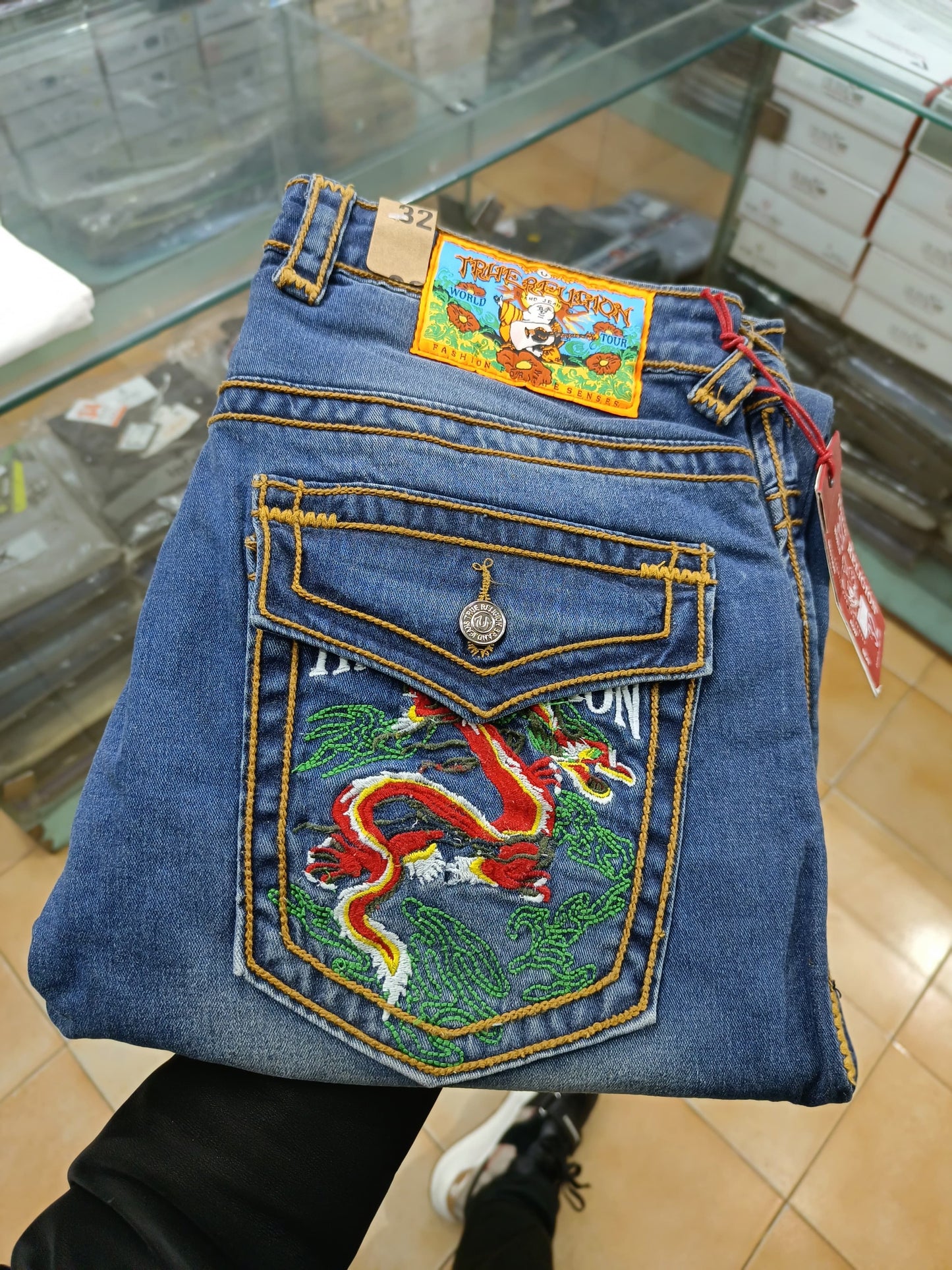 TRUE RELIGION JEANS