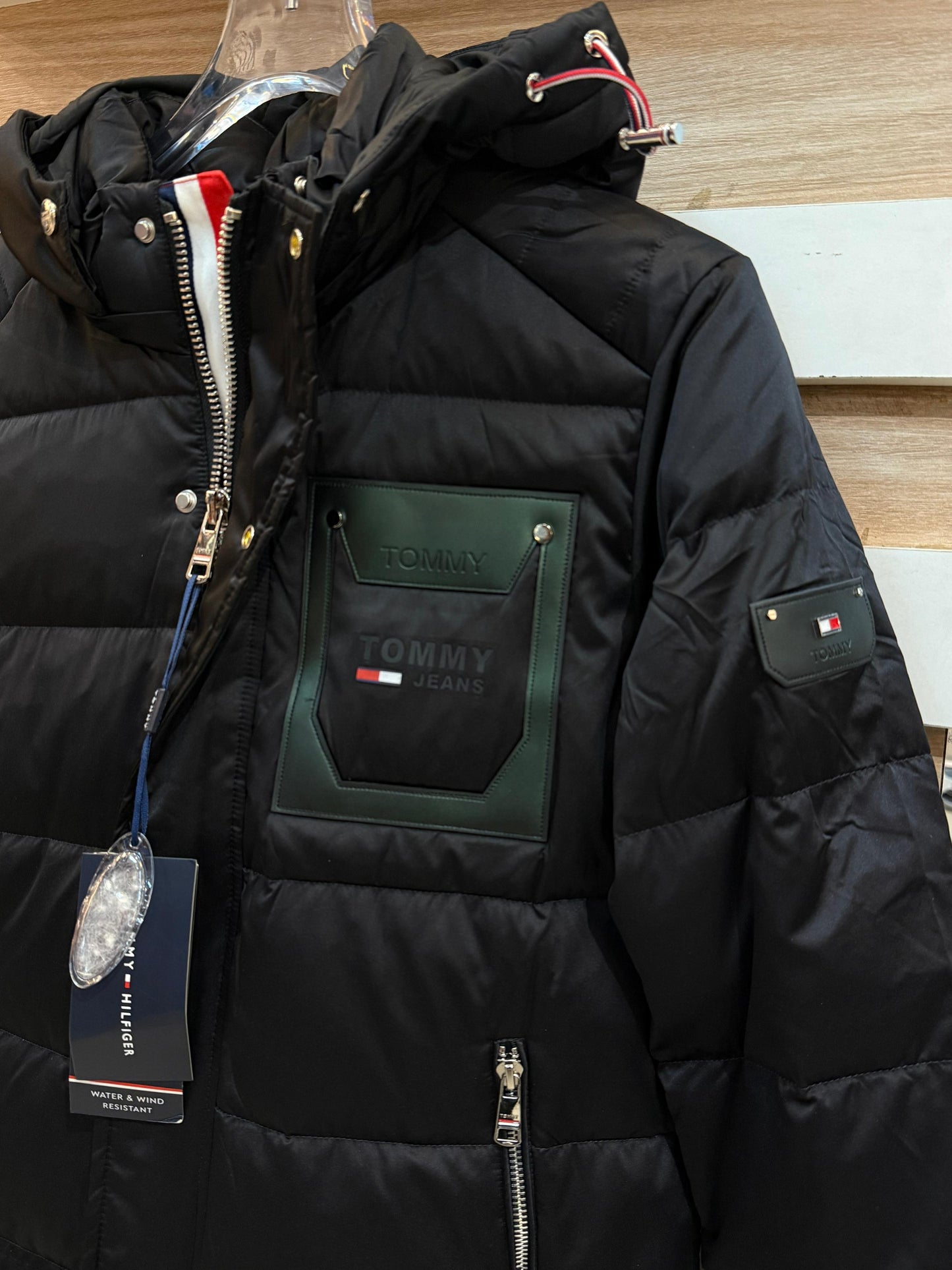 TOMMY HILFIGER BLACK JACKET DUCK FEATHER -10degree