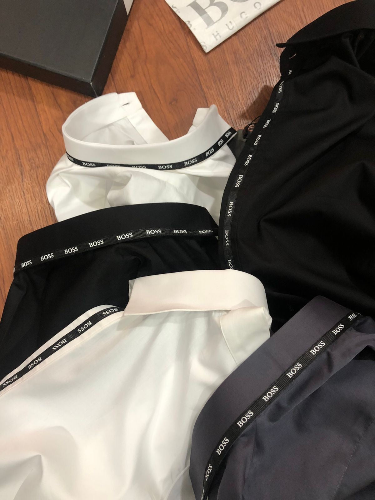 BOSS SHIRT BLACK COLOUR COLLAR STRIP WITH METAL STEEL LOGO AND LEATHER PATCH