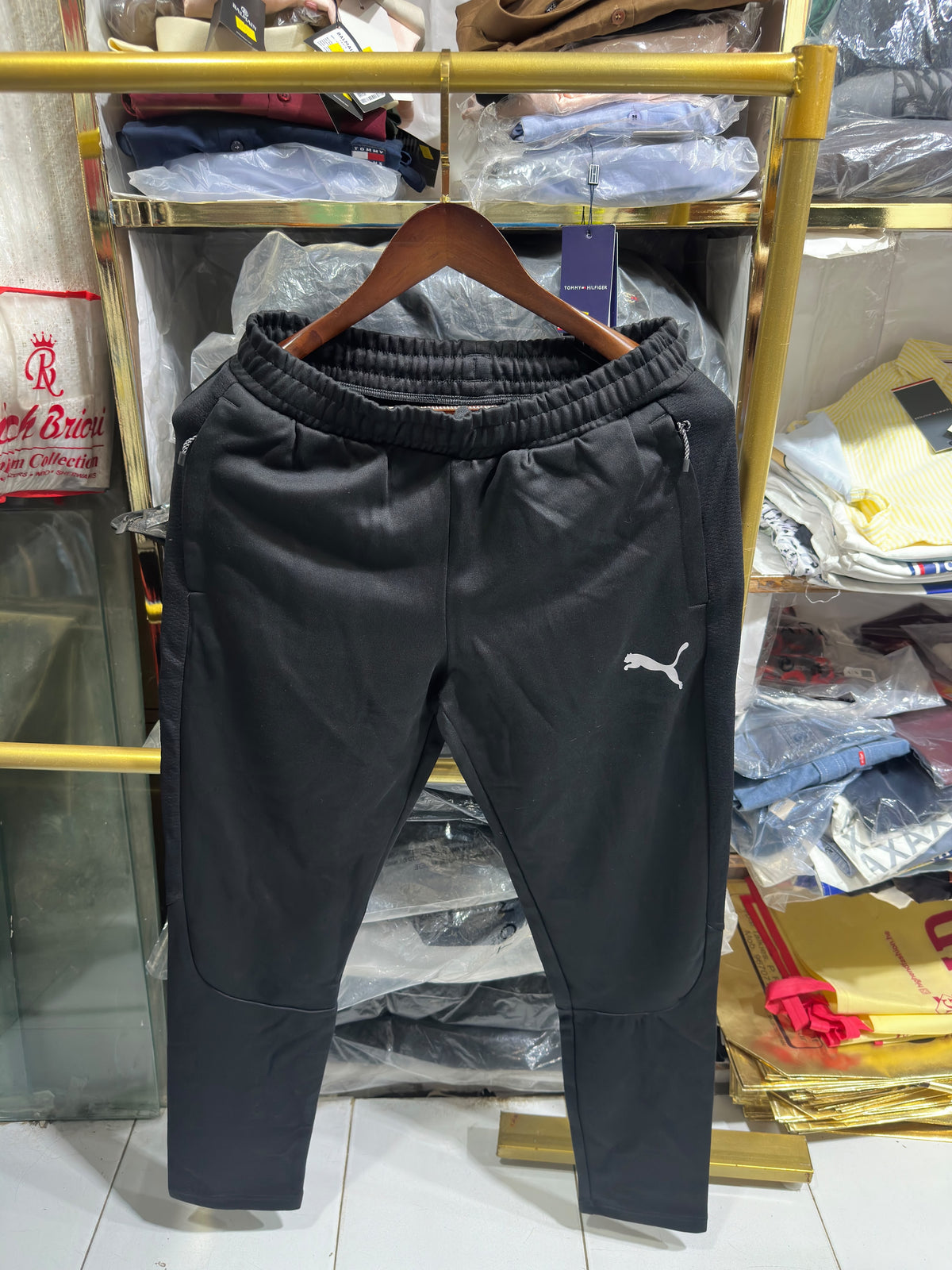 PUMAA TRACK PANT LOWER BLACK