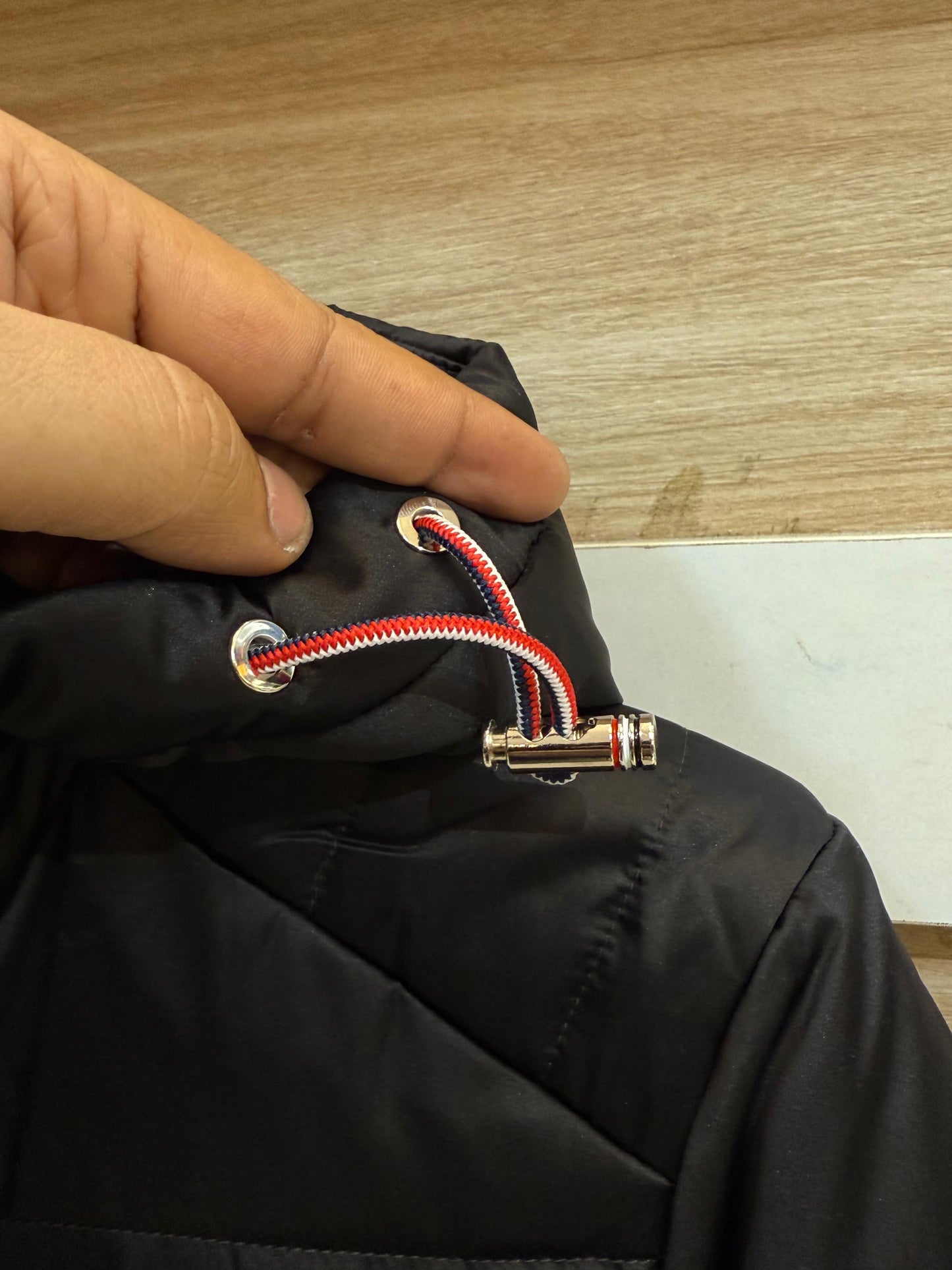 TOMMY HILFIGER BLACK JACKET DUCK FEATHER -10degree