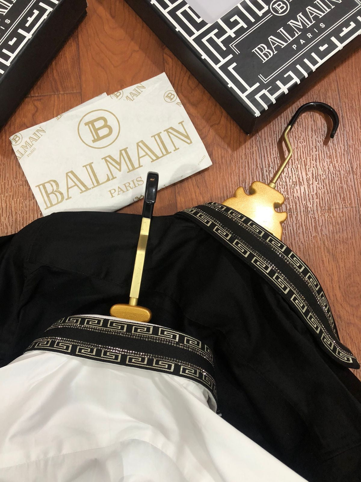 BALMAIN PARIS COLLAR STRIP DAIMOND LOGO BLACK SHIRT