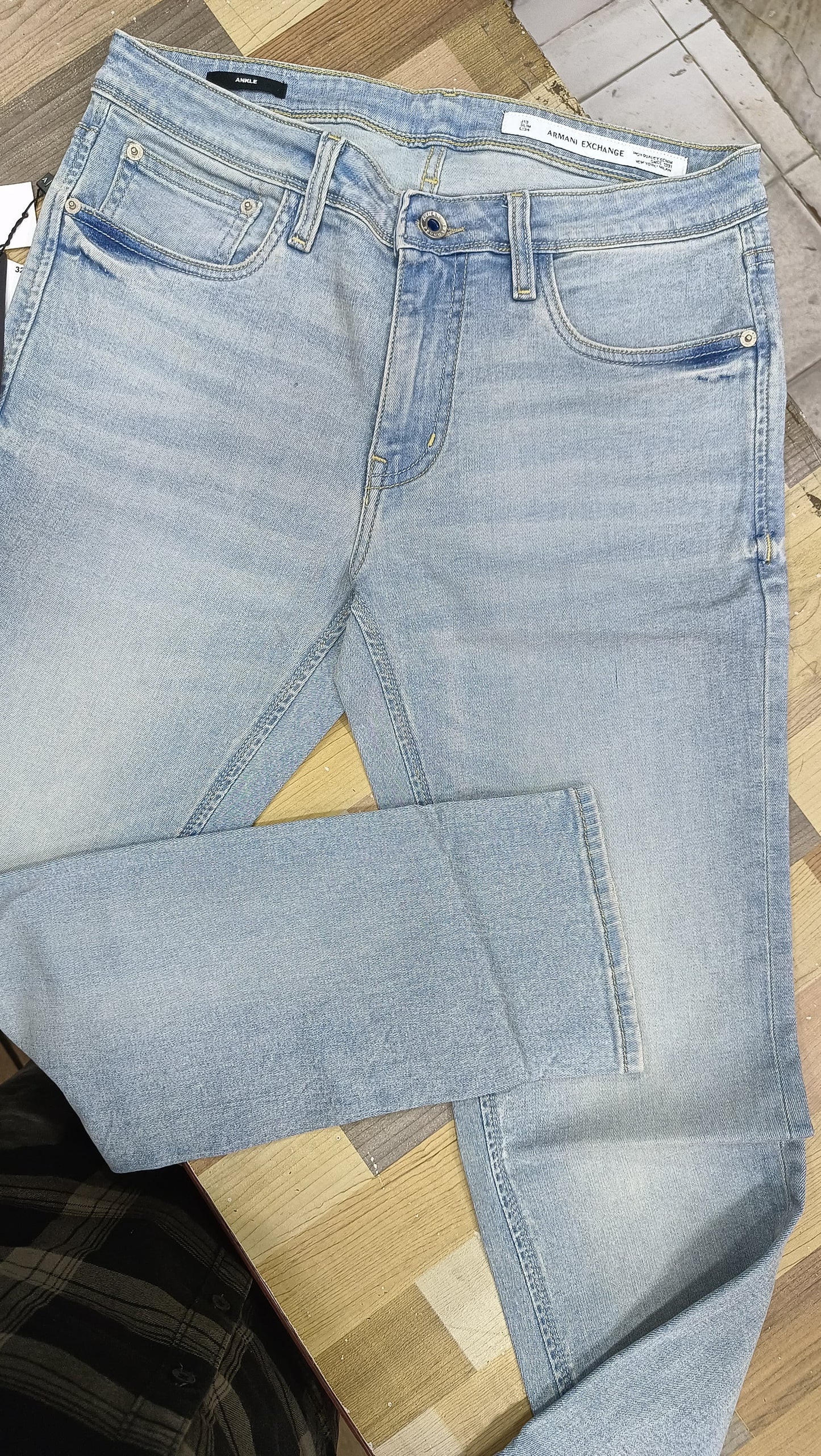 ARMANI EXCHANGE AX JEANS