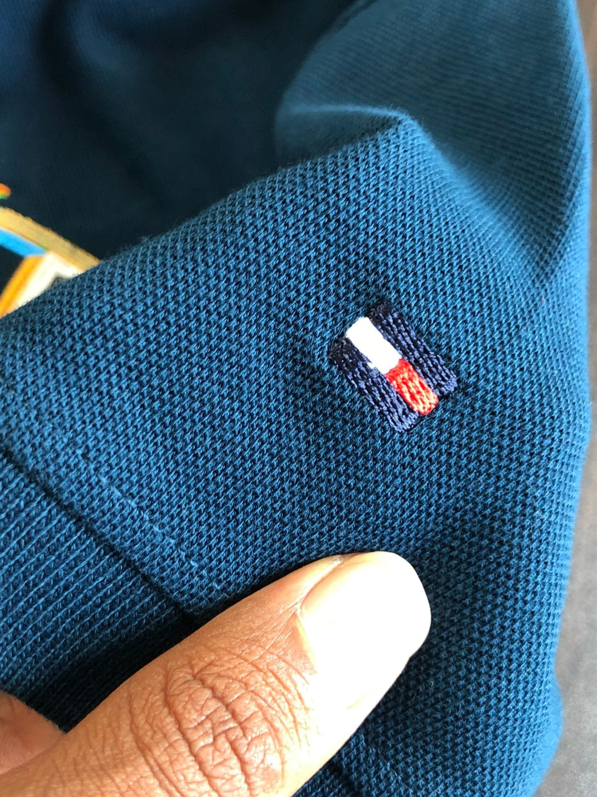 TOMMY HILFIGER TSHIRT