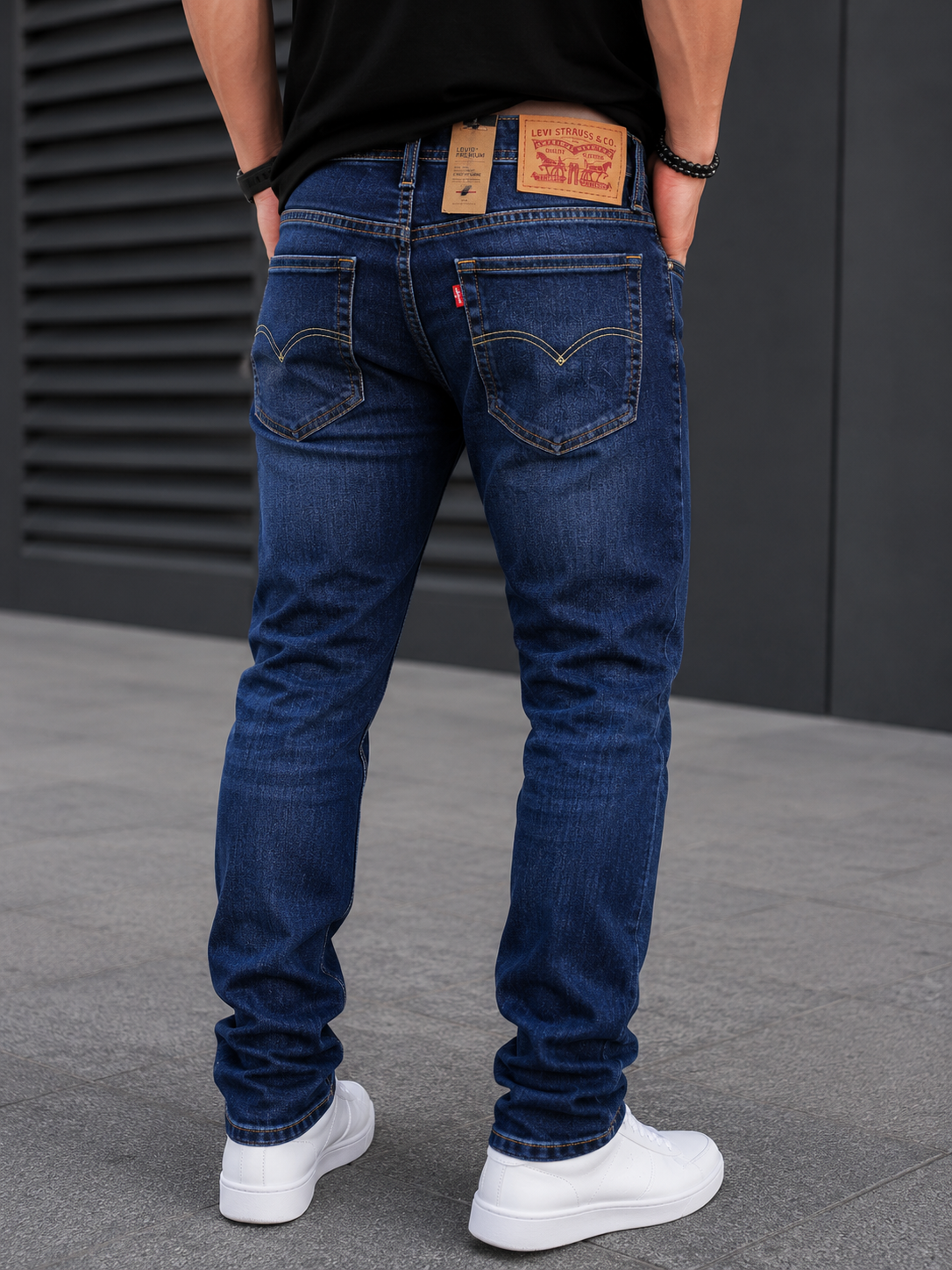 LEVIS JEANS