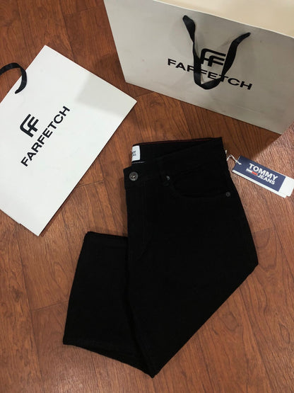 TOMMY HILFIGER BLACK JEANS