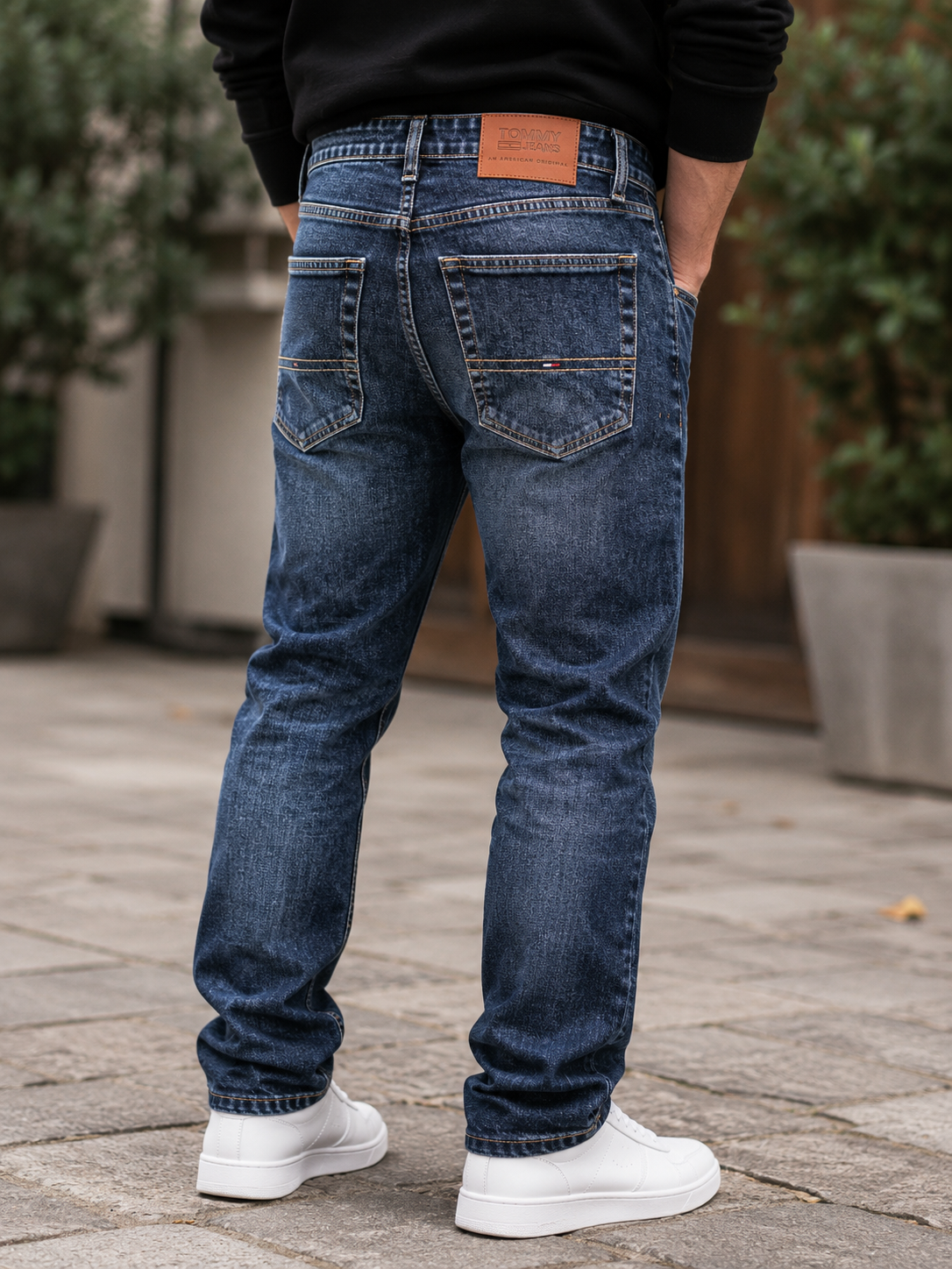 TOMMY HILFIGER JEANS