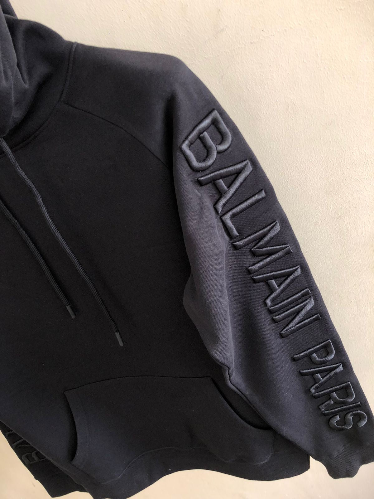 BALMAIN PARIS SLEEVE EMBROIDERY BLACK HOODY