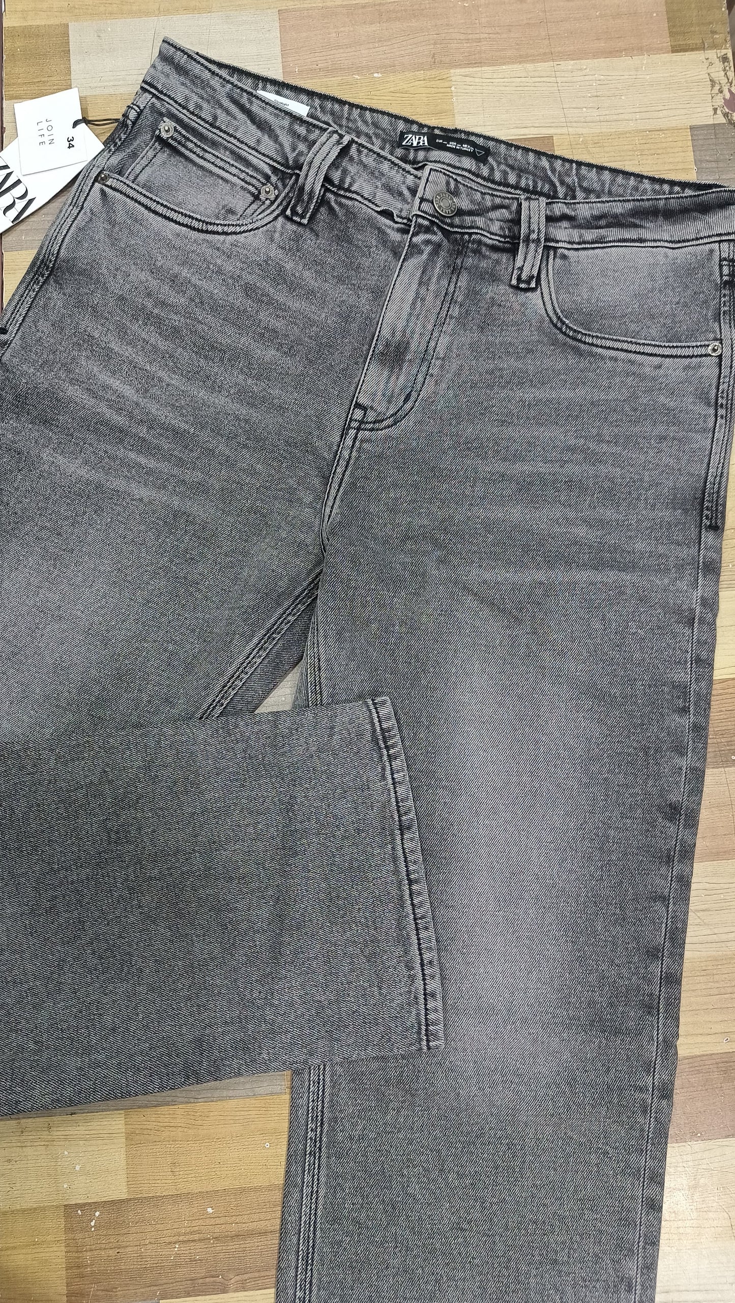 ZARA BAGGY STRAIGHT JEANS