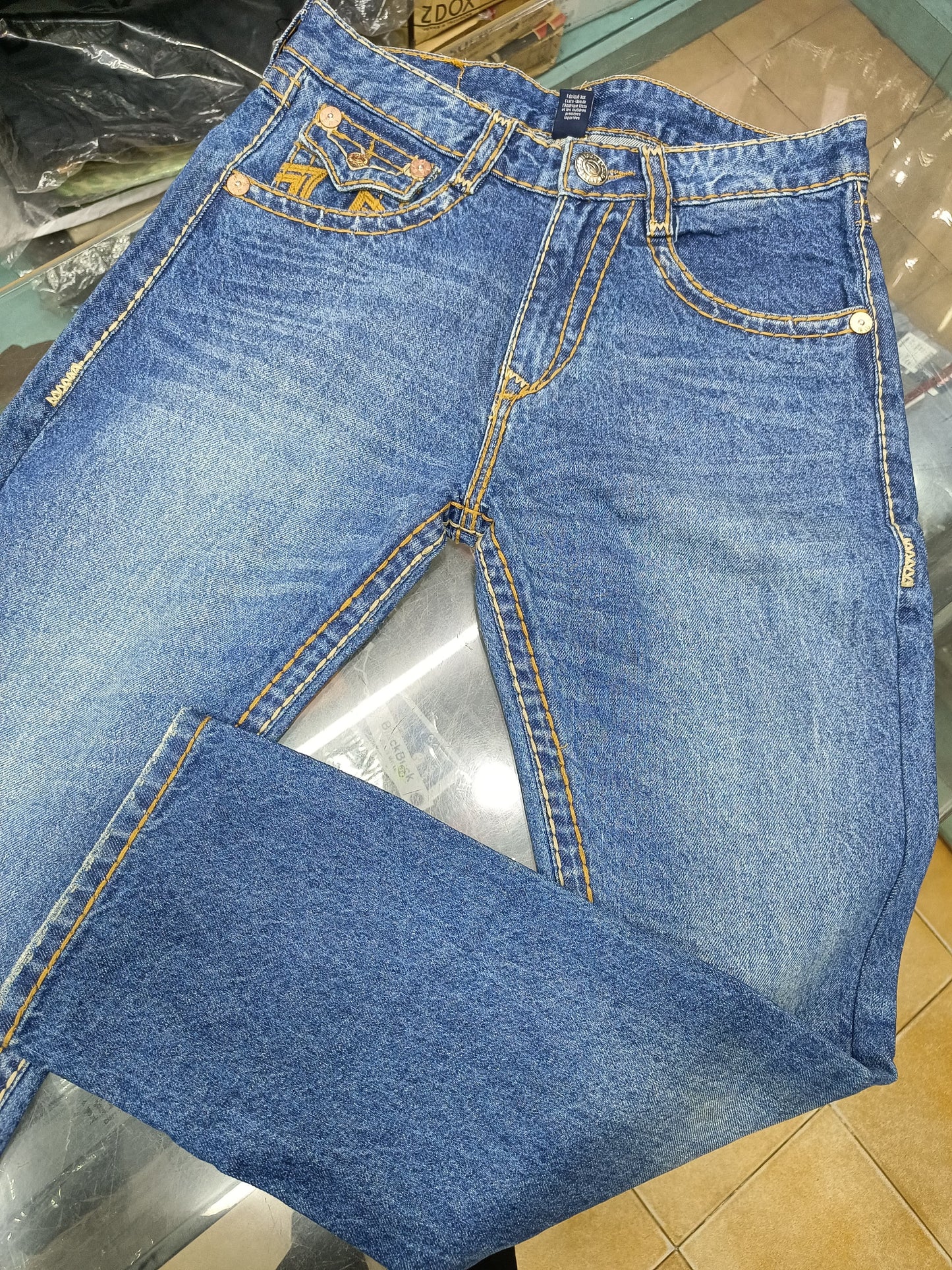 TRUE RELIGION JEANS