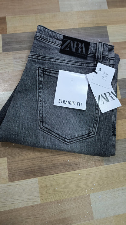 ZARA BAGGY STRAIGHT JEANS