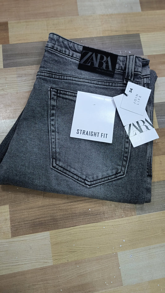 ZARA BAGGY STRAIGHT JEANS