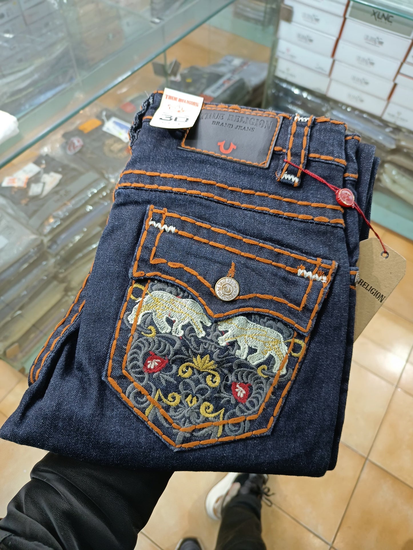 TRUE RELIGION JEANS