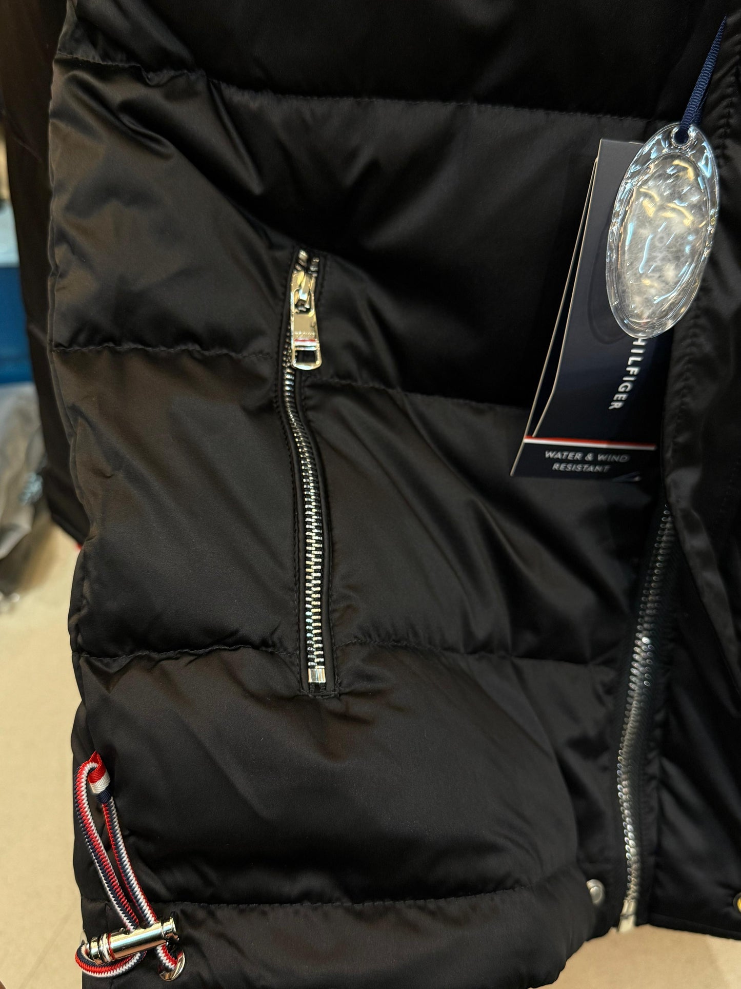 TOMMY HILFIGER BLACK JACKET DUCK FEATHER -10degree