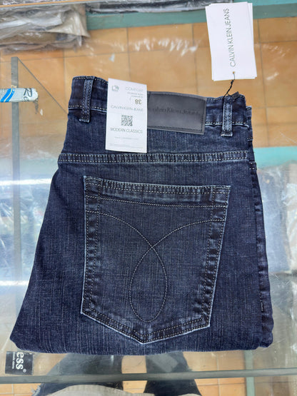 CK CALVIN KLEIN JEANS