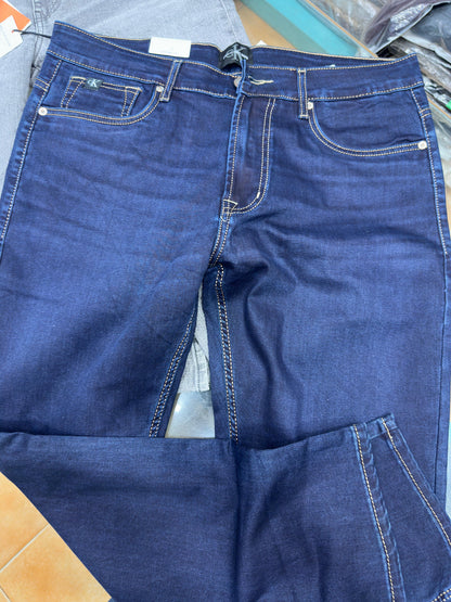 CK CALVIN KLEIN JEANS