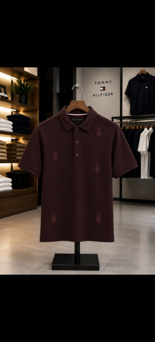 TOMMY HILFIGER MAROON TSHIRT