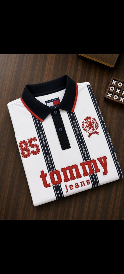 TOMMY HILFIGER WHITE COLOUR TSHIRT
