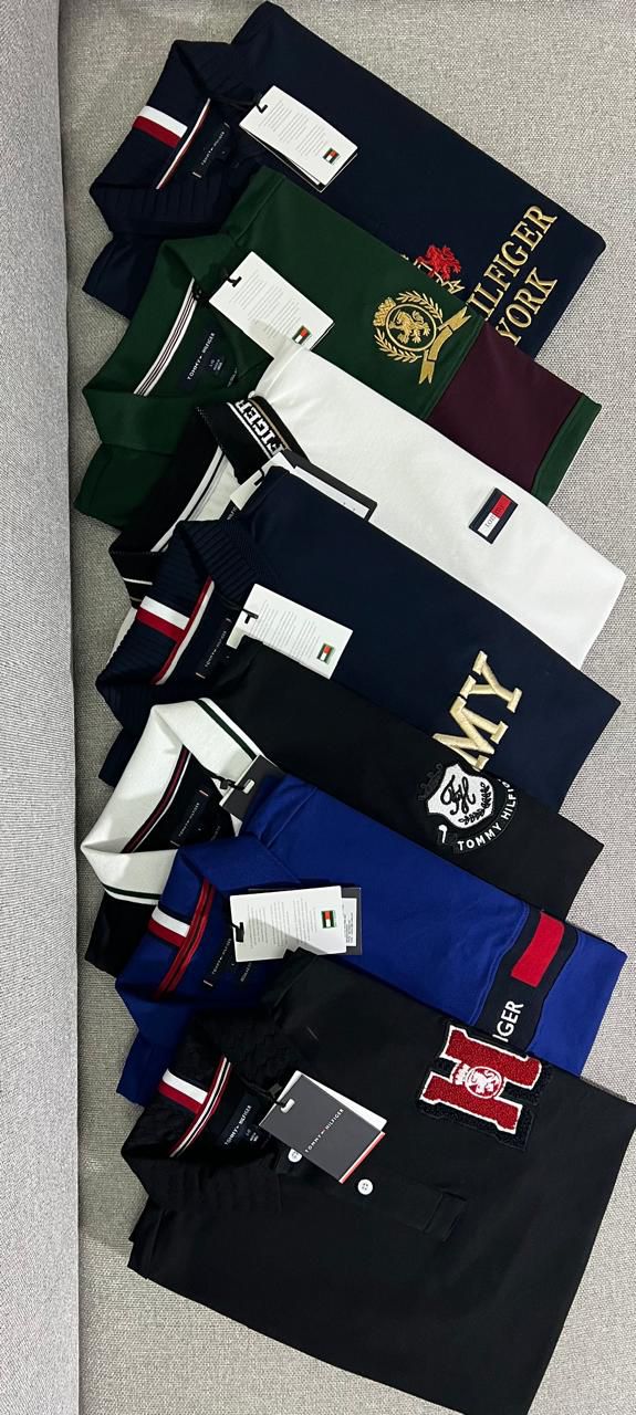 TOMMY HILFIGER TSHIRT