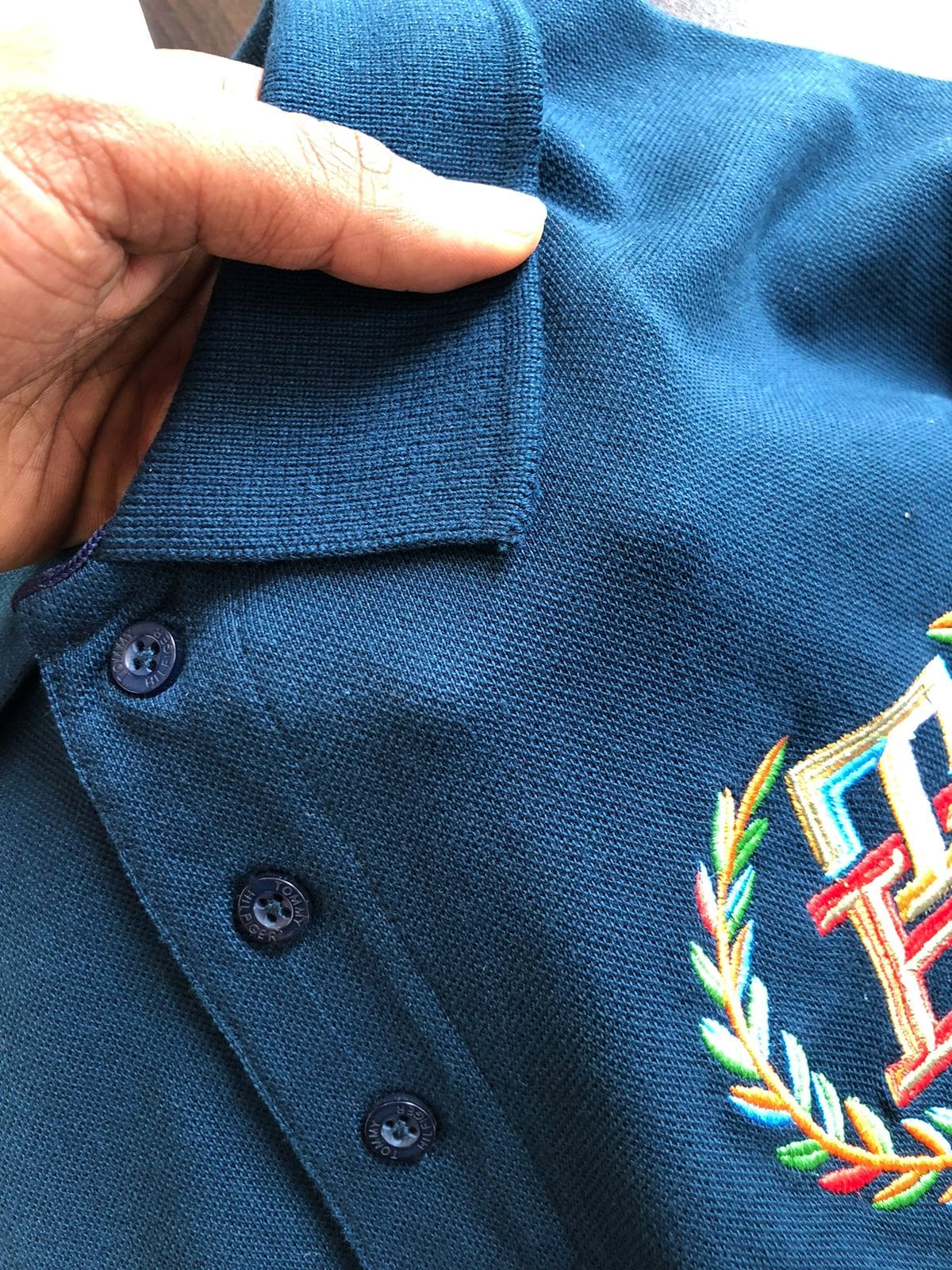 TOMMY HILFIGER TSHIRT