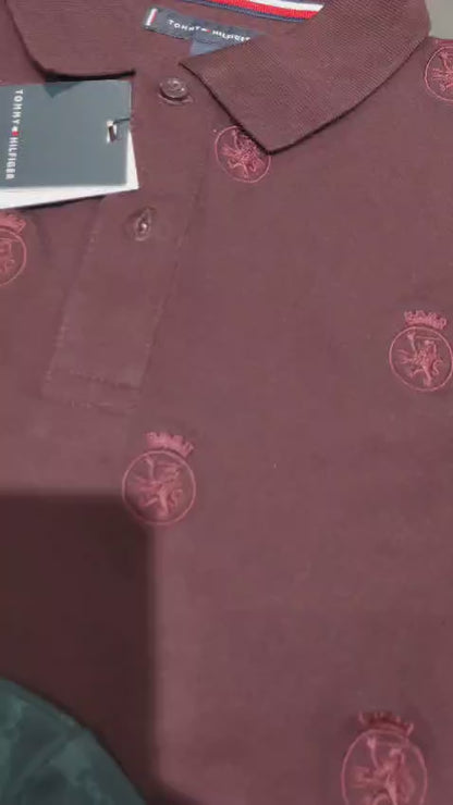 TOMMY HILFIGER MAROON COLOUR TSHIRT