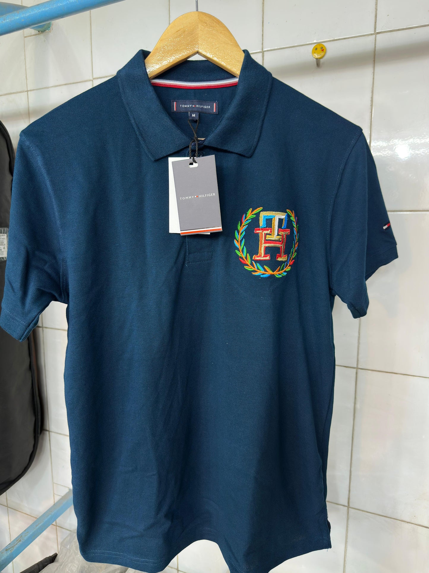 TOMMY HILFIGER TSHIRT